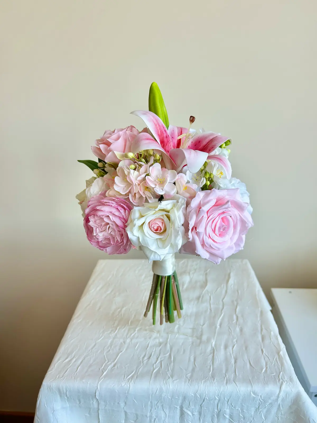 Pembe Lilyum Gelin Buketi - Görsel 3