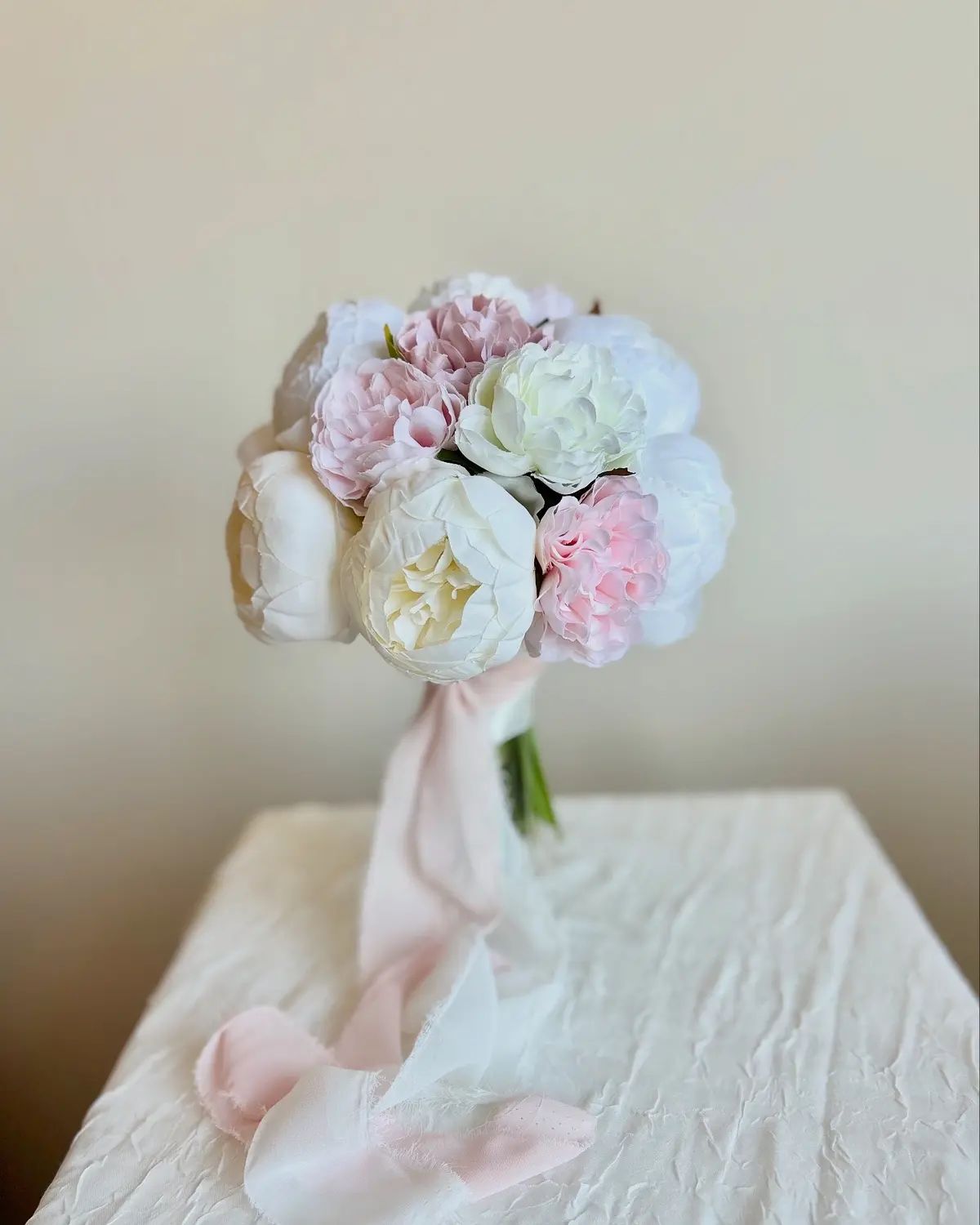 Soft Pembe Romantik Şakayık Gelin Buketi - Görsel 2